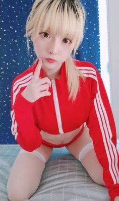 漂亮的保姆