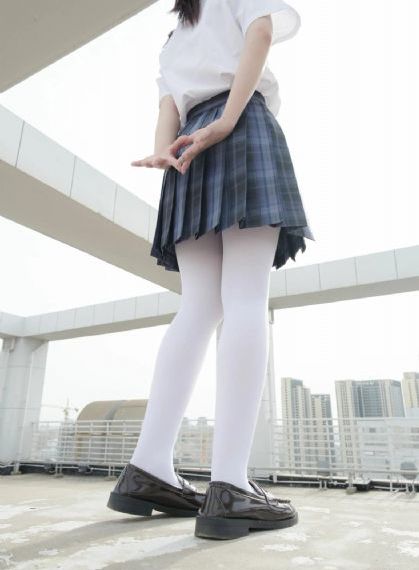 学生眼中的女老师在线观看